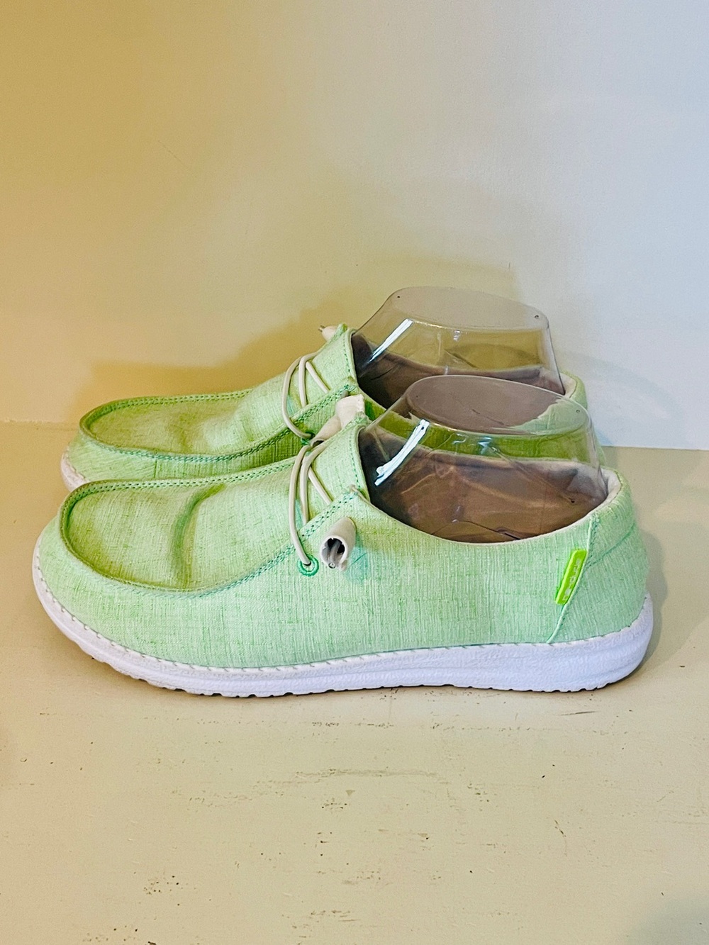 Hey Dude Wendy Women's 7 Linen Summer Green Mint Worn Twice Excellent